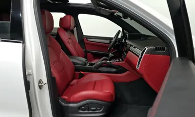 Porsche Cayenne 2023, 56862 км, за 62401.45 USD - фото 10