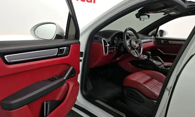 Porsche Cayenne 2023, 56862 км, за 62401.45 USD - фото 11