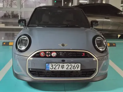 MINI Cooper Convertible 2025, 2240 км, за 29099.38 USD
