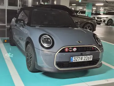 MINI Cooper Convertible 2025, 2240 км, за 29099.38 USD