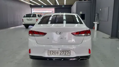 Hyundai Sonata 2019, 173565 км, за 5901.27 USD