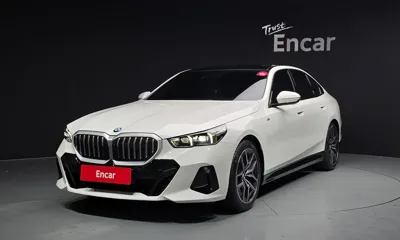 BMW 5-Series · 2024 год