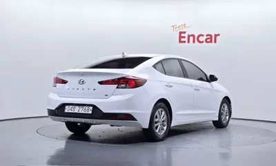Hyundai Avante 2019, 99359 км, за 8338.77 USD