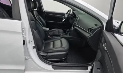 Hyundai Avante 2019, 99359 км, за 8334.96 USD - фото 11