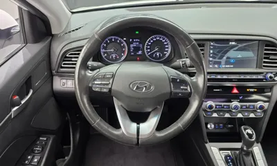 Hyundai Avante 2019, 99359 км, за 8334.96 USD - фото 13
