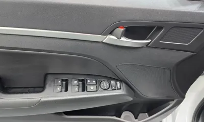 Hyundai Avante 2019, 99359 км, за 8334.96 USD - фото 19