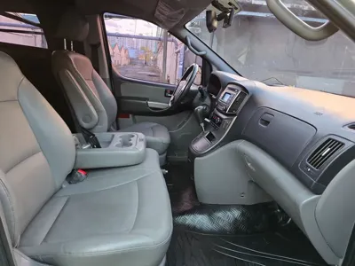 Hyundai Starex 2019, 169471 км, за 7475.78 USD - фото 13