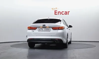 Kia K5 2016, 144091 км, за 5880.41 USD