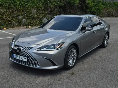 Lexus ES · 2026 год