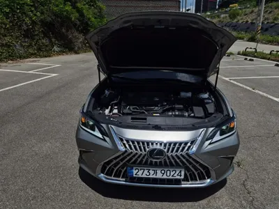 Lexus ES 2026, 8 км, за 36416.96 USD - фото 6