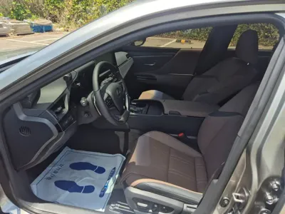 Lexus ES 2026, 8 км, за 36416.96 USD - фото 7