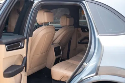Porsche Cayenne 2019, 101000 км, за 35103.67 USD - фото 9
