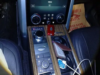 Land Rover Range Rover 2019, 49800 км, за 99968.63 USD - фото 16