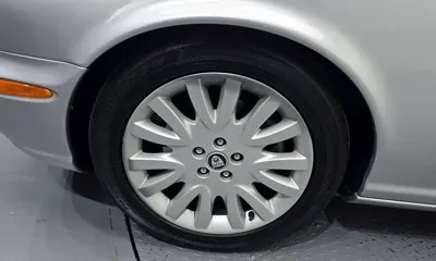 Jaguar XJ-6 2006, 101184 км, за 11232.24 USD