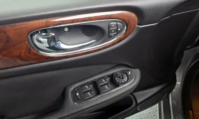 Jaguar XJ-6 2006, 101184 км, за 11232.24 USD - фото 14