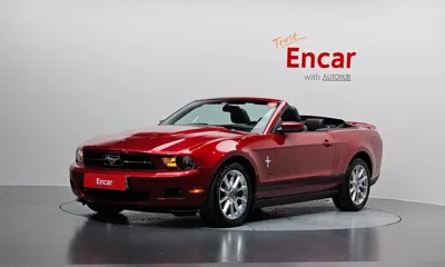 Ford Mustang · 2010 год