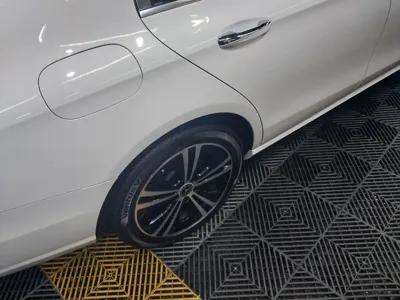 Mercedes-Benz E-Class 2020, 68000 км, за 19364.58 USD