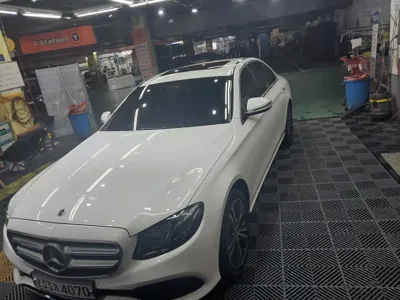 Mercedes-Benz E-Class 2020, 68000 км, за 19364.58 USD