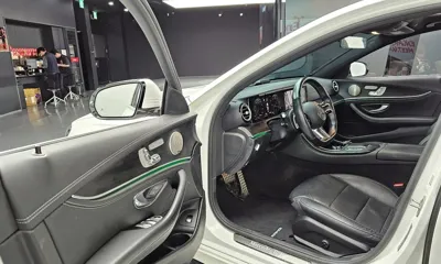 Mercedes-Benz E-Class 2022, 84891 км, за 25551.75 USD - фото 11