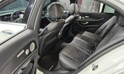 Mercedes-Benz E-Class 2022, 84891 км, за 25551.75 USD - фото 12