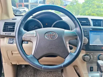Toyota Highlander 2010, 130000 км, за 3604.99 USD - фото 17