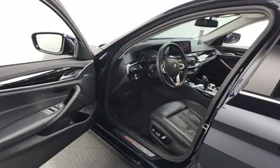 BMW 5-Series 2019, 38984 км, за 18331.92 USD - фото 10