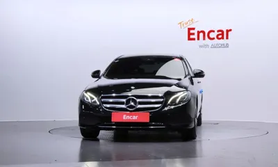Mercedes-Benz E-Class 2019, 96572 км, за 17839.44 USD