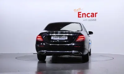 Mercedes-Benz E-Class 2019, 96572 км, за 17839.44 USD