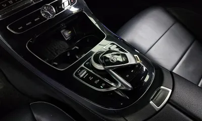Mercedes-Benz E-Class 2019, 96572 км, за 17839.44 USD - фото 9