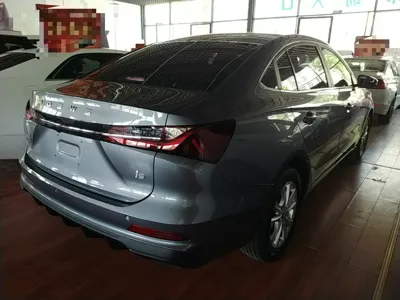Roewe i5 2026, 7700 км, за 9555 USD
