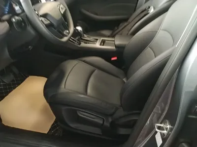Roewe i5 2026, 7700 км, за 9555 USD - фото 17