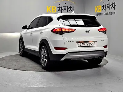 Hyundai Tucson 2018, 150926 км, за 6564.26 USD - фото 6