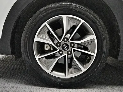 Hyundai Tucson 2018, 150926 км, за 6564.26 USD - фото 16