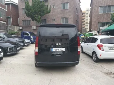 Hyundai Staria