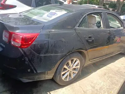 Chevrolet Malibu 2015, 71600 км, за 2946.85 USD