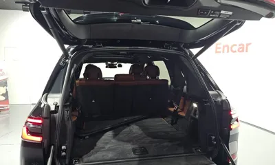 BMW X7 2025, 21144 км, за 95721.78 USD - фото 36