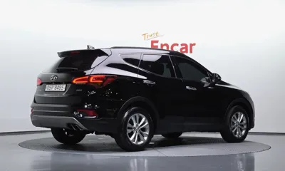 Hyundai Santafe 2018, 140864 км, за 7866.21 USD
