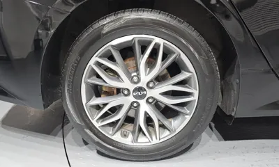 Kia K5 2022, 140651 км, за 14434.82 USD