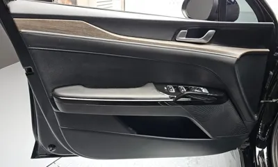 Kia K5 2022, 140651 км, за 14325.74 USD - фото 24