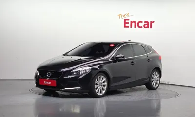 Volvo V40 · 2014 год