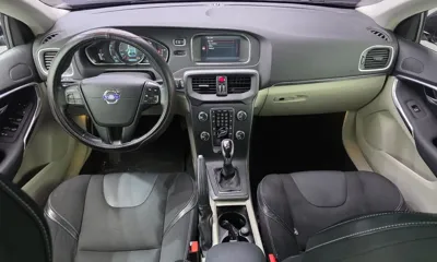 Volvo V40 2014, 147323 км, за 1962.72 USD - фото 7