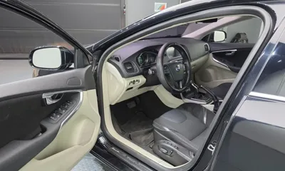 Volvo V40 2014, 147323 км, за 1962.72 USD - фото 10