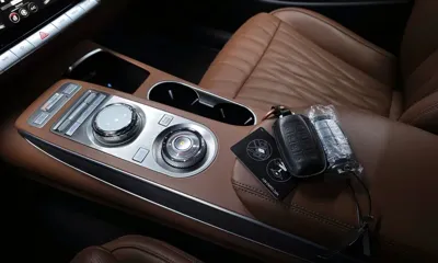 Genesis GV70 2023, 98345 км, за 24116.28 USD - фото 9