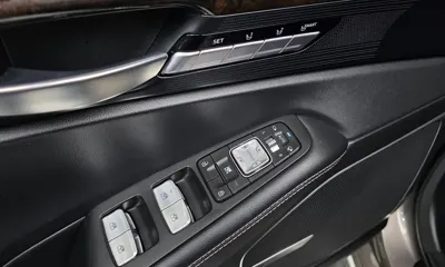 Genesis G90 2019, 106979 км, за 22004.72 USD - фото 12