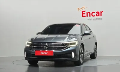 Volkswagen Jetta 2023, 15389 км, за 22703.64 USD