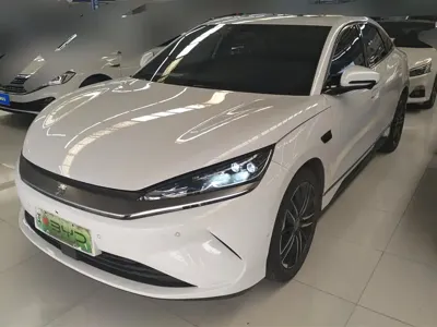 BYD Qin L · 2025 год