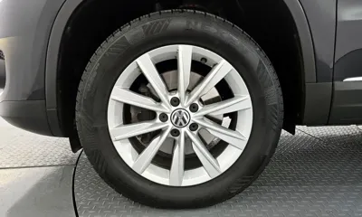 Volkswagen Tiguan 2015, 177489 км, за 4683.84 USD