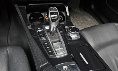 BMW 5-Series 2016, 88683 км, за 16836.76 USD - фото 9