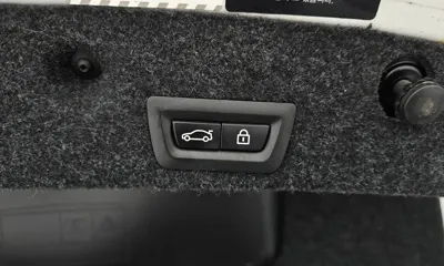 BMW 5-Series 2016, 88683 км, за 16836.76 USD - фото 20