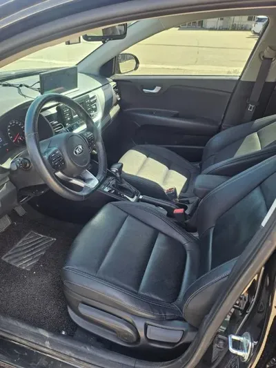 Kia Stonic 2019, 45217 км, за 5789.75 USD - фото 9